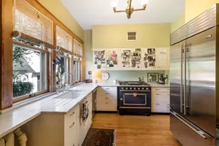 2625 N Wahl Ave, Milwaukee, WI 53211 - Photo 11