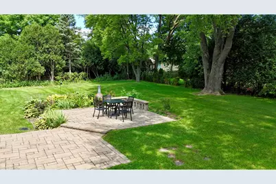8920 N Greenvale Rd, Bayside, WI 53217 - Photo 3