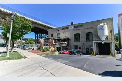 140 E Vine St, Milwaukee, WI 53212 - Photo 25