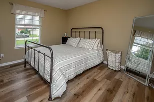 4011 W Whispering Ridge Pass, Franklin, WI 53132 - Photo 21