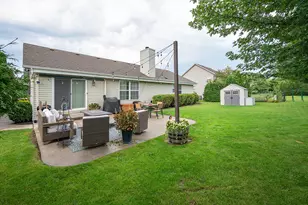 4011 W Whispering Ridge Pass, Franklin, WI 53132 - Photo 33