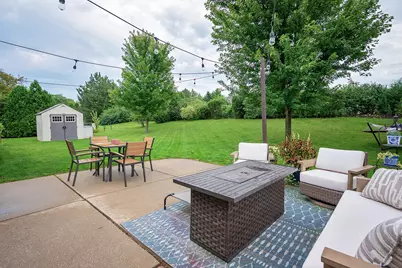 4011 W Whispering Ridge Pass, Franklin, WI 53132 - Photo 31