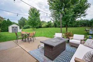 4011 W Whispering Ridge Pass, Franklin, WI 53132 - Photo 31