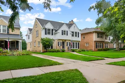 2516 N 90th St, Wauwatosa, WI 53226 - Photo 47