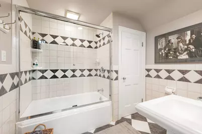 2516 N 90th St, Wauwatosa, WI 53226 - Photo 33