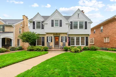 2516 N 90th St, Wauwatosa, WI 53226 - Photo 1