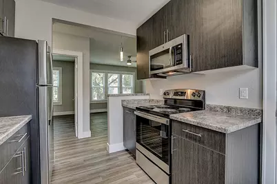 3313 W Wells St #3319, Milwaukee, WI 53208 - Photo 9