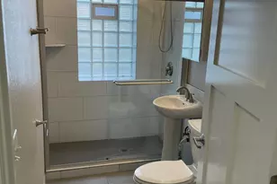 3313 W Wells St, Milwaukee, WI 53208 - Photo 15