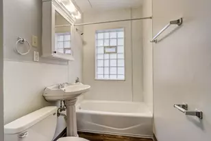 3313 W Wells St, Milwaukee, WI 53208 - Photo 25