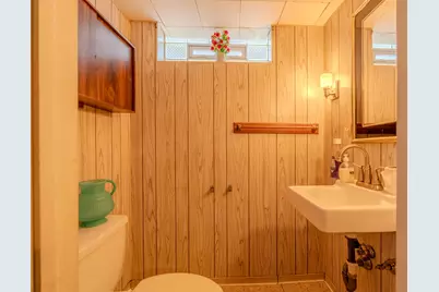 3221 W Oklahoma Ave, Milwaukee, WI 53215 - Photo 17
