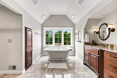 9648 N Columbia Dr, Mequon, WI 53092 - Photo 51