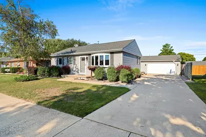 1525 S 25th St, Manitowoc, WI 54220 - Photo 1