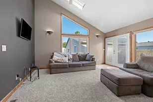 1525 S 25th St, Manitowoc, WI 54220 - Photo 23