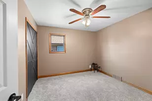 1525 S 25th St, Manitowoc, WI 54220 - Photo 17
