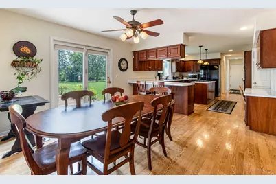 10434 N Haddonstone Pl, Mequon, WI 53092 - Photo 9