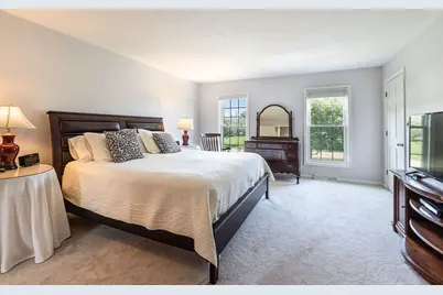 10434 N Haddonstone Pl, Mequon, WI 53092 - Photo 17