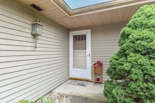 106 Tamarack Cir, Hartford, WI 53027 - Photo 21