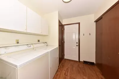 106  Tamarack Cir, Hartford, WI 53027 - Photo 13
