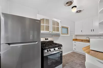 744 N 115th St, Wauwatosa, WI 53226 - Photo 7