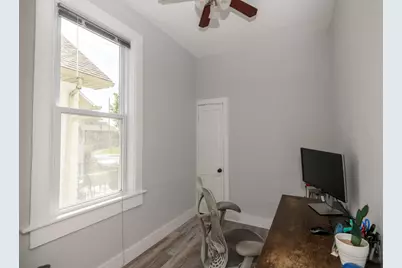 2572 S Howell Ave, Milwaukee, WI 53207 - Photo 11