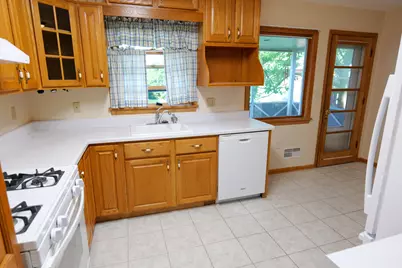 6618  43rd Ave, Kenosha, WI 53142 - Photo 9