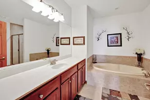 1774 Regal Ct, Oconomowoc, WI 53066 - Photo 15