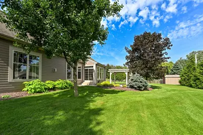 W174N7452  Wilson Dr, Menomonee Falls, WI 53051 - Photo 37