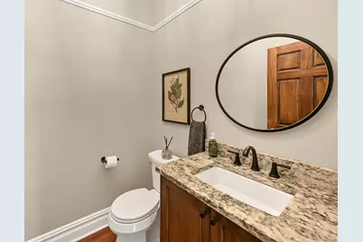 W174N7452  Wilson Dr, Menomonee Falls, WI 53051 - Photo 15