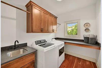 W174N7452  Wilson Dr, Menomonee Falls, WI 53051 - Photo 25