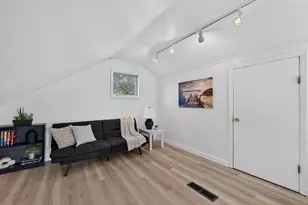 1526 Wisconsin Ave, Racine, WI 53403 - Photo 23