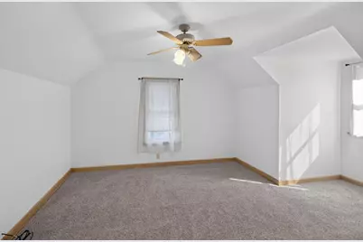 1641 S 81st St, West Allis, WI 53214 - Photo 13