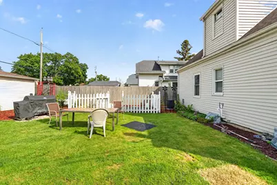 1641 S 81st St, West Allis, WI 53214 - Photo 19