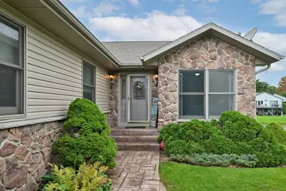 7844  Lakeview Rd, Racine, WI 53185 - Photo 41