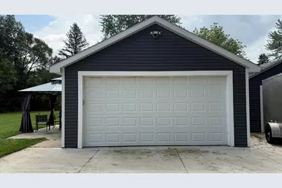 223 W State Rd, North Prairie, WI 53153 - Photo 7
