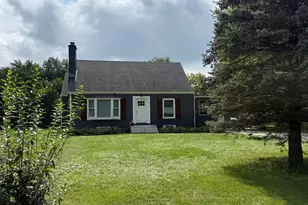223 W State Rd, North Prairie, WI 53153 - Photo 5