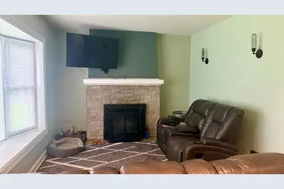 223 W State Rd, North Prairie, WI 53153 - Photo 11