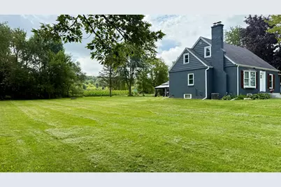 223 W State Rd, North Prairie, WI 53153 - Photo 3