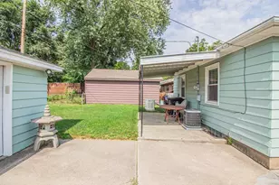226 Mertens Ave, Racine, WI 53405 - Photo 3