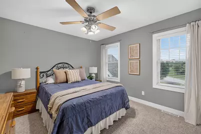 1347 W Stillwater Cir, Mequon, WI 53092 - Photo 17