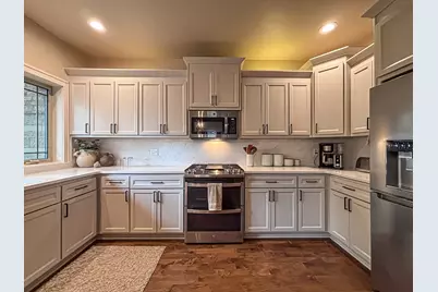 3607  Oak Valley Ln, Waukesha, WI 53188 - Photo 19