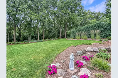 3607  Oak Valley Ln, Waukesha, WI 53188 - Photo 43