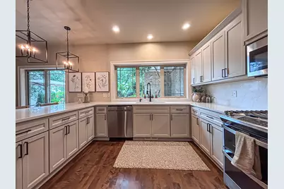 3607  Oak Valley Ln, Waukesha, WI 53188 - Photo 17