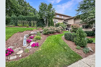 3607  Oak Valley Ln, Waukesha, WI 53188 - Photo 39