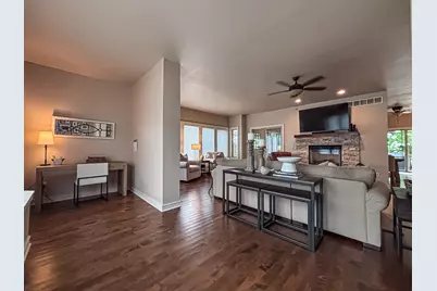 3607  Oak Valley Ln, Waukesha, WI 53188 - Photo 7