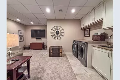 3607  Oak Valley Ln, Waukesha, WI 53188 - Photo 27