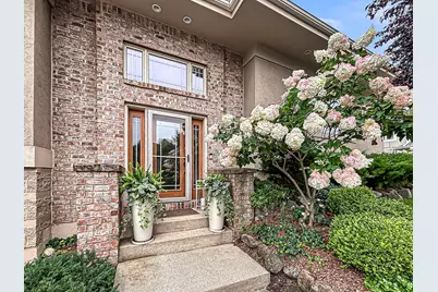 3607  Oak Valley Ln, Waukesha, WI 53188 - Photo 3