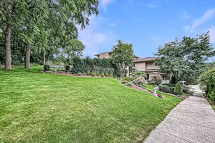 3607 Oak Valley Ln, Waukesha, WI 53188 - Photo 41