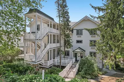 281  Victorian Village Dr #31, Elkhart Lake, WI 53020 - Photo 3