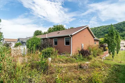 4240  Verchota St, La Crosse, WI 54601 - Photo 3