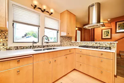 65  6th St, Winona, MN 55987 - Photo 11